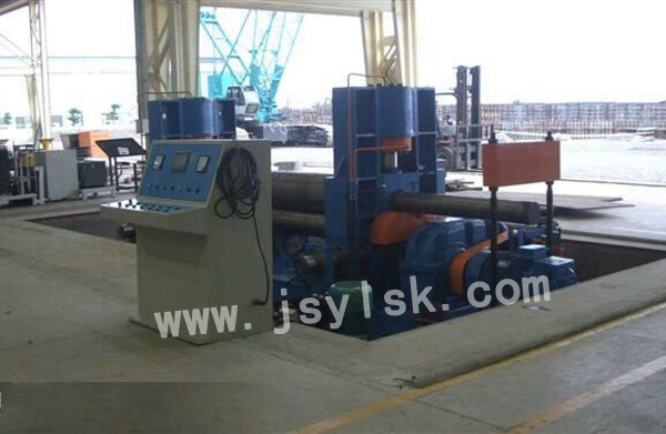 中小型上輥萬能式卷板機(jī)