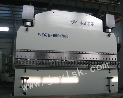 WE67K-1000/7000數(shù)控折彎機(jī)