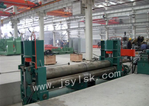 液壓三輥對稱式卷板機