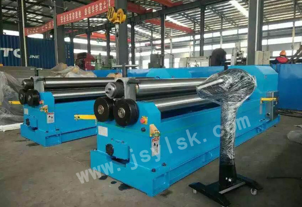 機(jī)械三輥對稱式卷板機(jī)