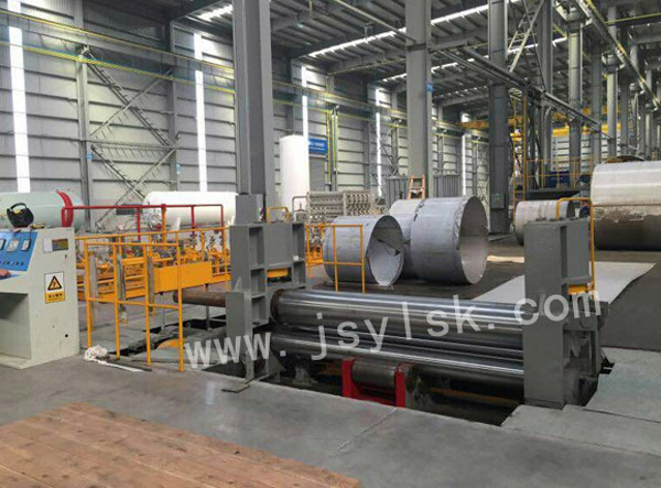 中小型上輥萬(wàn)能式卷板機(jī)