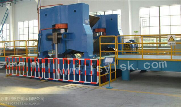 大型上輥萬能式卷板機(jī)