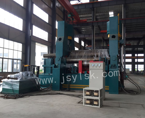 大型上輥萬能式卷板機(jī)