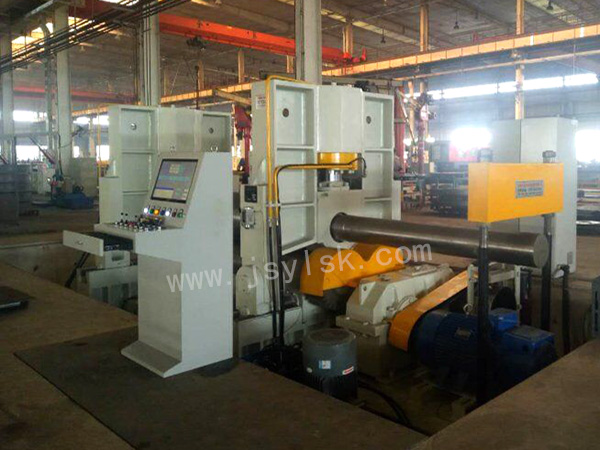 中小型上輥萬能式卷板機(jī)