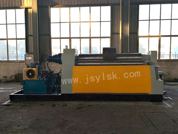 四輥卷板機(jī)