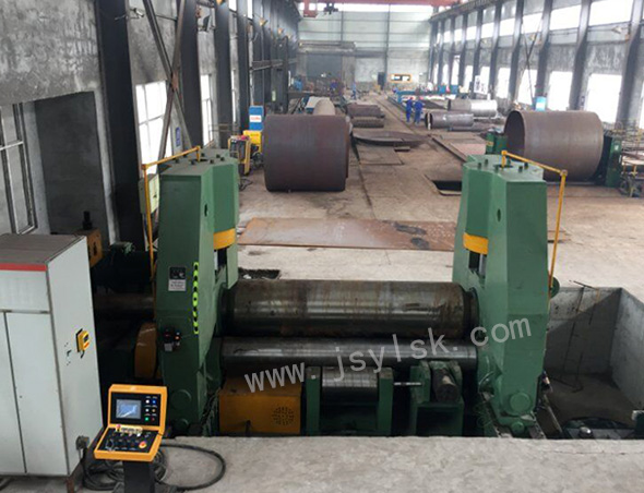 大型上輥萬能式卷板機(jī)