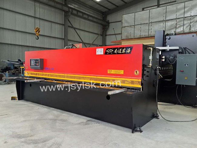 QC12Y-4*4000液壓剪板機(jī)