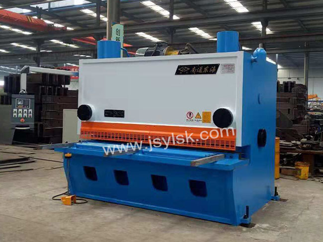 QC11Y-25*2500液壓剪板機(jī)